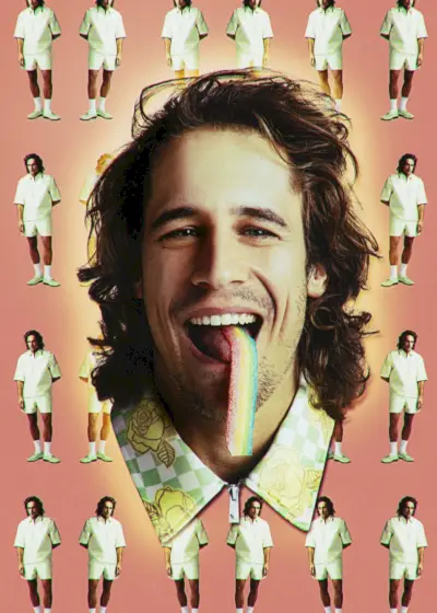 Martiño Rivas má súpravu košele a šortiek Versace s ponožkami FALKE.