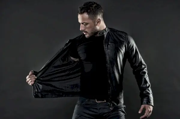 Herre sorte jeans outfit Helsort læderjakke