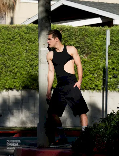 Tucker Des Lauriers Wonderland 2015 Fashion Editorial 004