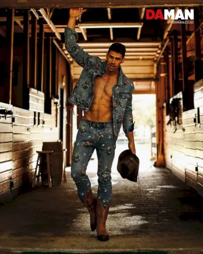 Chad White Model 2022 Da Man Editorial 007