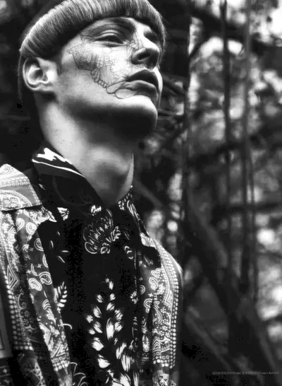 남자의 Roberto Sipos