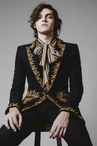 Matheus Ferreira, 페리 패션 사설에서 멋쟁이로 변신