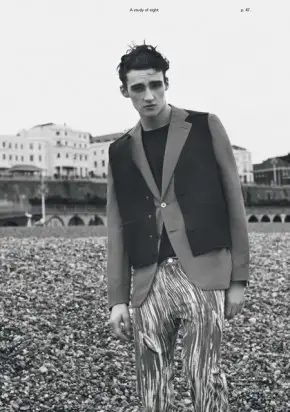 Elliot Vulliod Model 2014 003