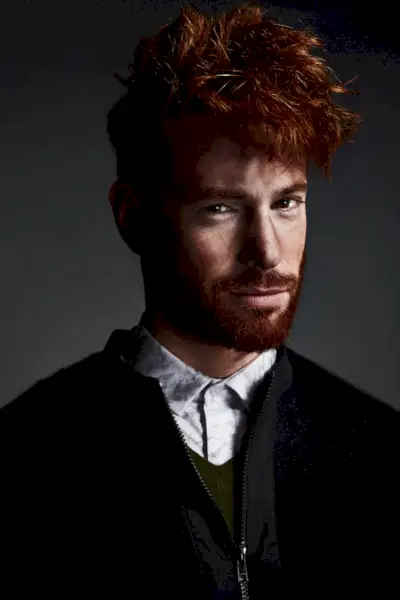 Harm-V-Red-Head-Model-0008