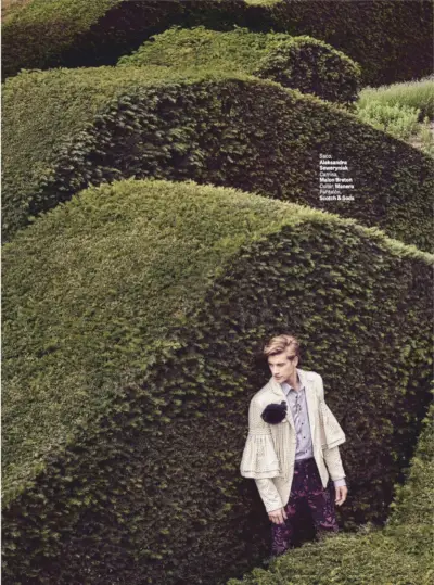 Rob Knighton 2019 GQ Latin America 010