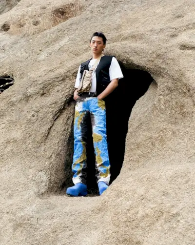 Hang Yu går inn i 'Wasteland' for Elle Men China