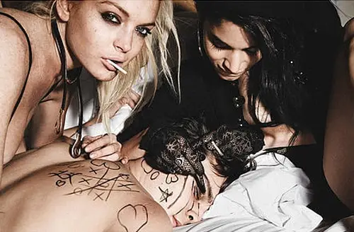 Berretto da notte | Lindsay Lohan e Petey Wright