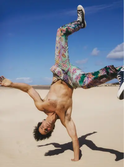 Horhe Roman Model 2022 Redakcija Luisaviaroma 002