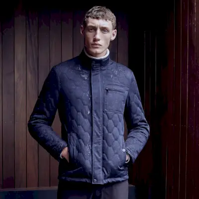 Spredaj in v sredini, Aubrey O