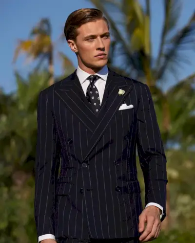 Lucky Blue Smith modelis Ralph Lauren Purple Label 2022 pavasaris