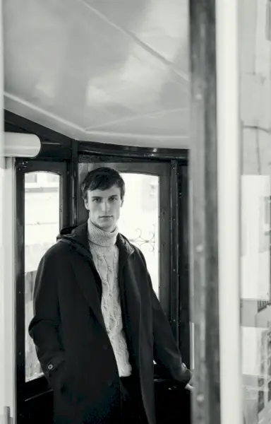 Massimo Dutti 2021 Editorial pentru bărbați The Walk 003