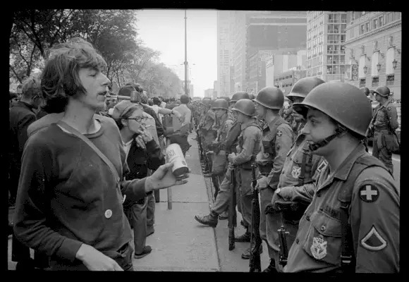 Soldats hippies de la Garde nationale Chicago 1968