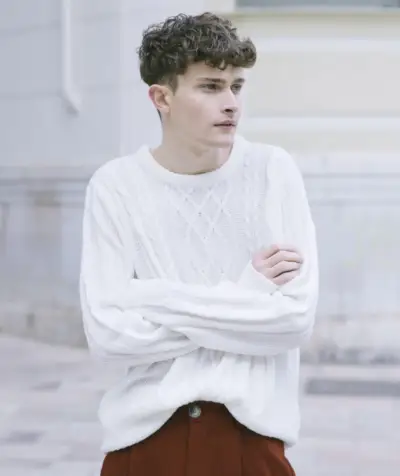 Maglione lavorato a trecce da uomo