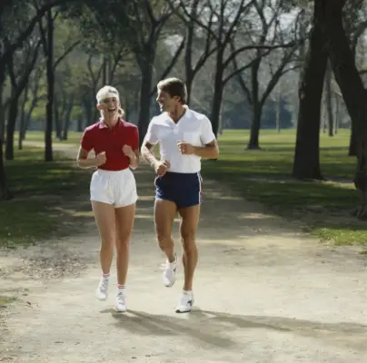 Casal Jogging 1984 Moda Estilo Athleisure