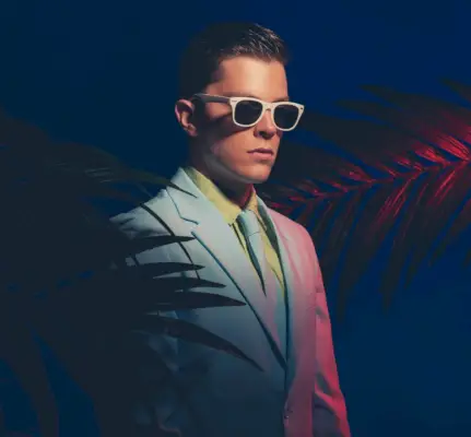 Traje masculino de 80 ternos inspirado em Miami Vice