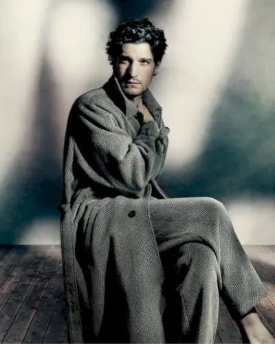 Kampania Louisa Garrela Giorgio Armaniego na jesień i zimę 2023 002