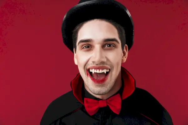 Colmillos Ideas fáciles para disfraces de Halloween para hombres