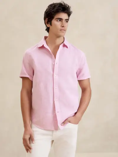 Centreer uw zomergarderobe rond lichte en ademende linnen overhemden.