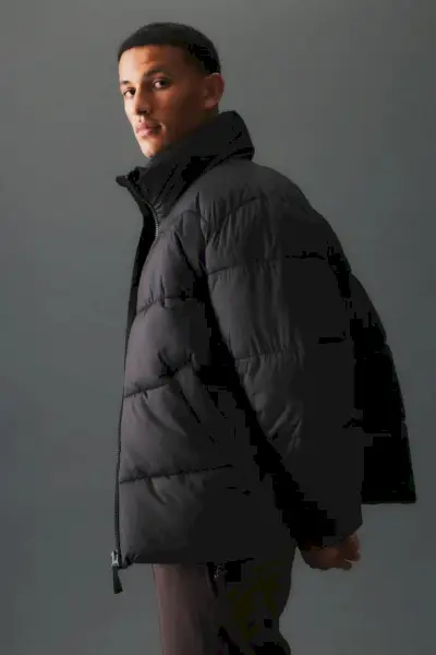 H&M Heren Bovenkleding Herfst 2022 Adil Haddaoui Model Pufferjack
