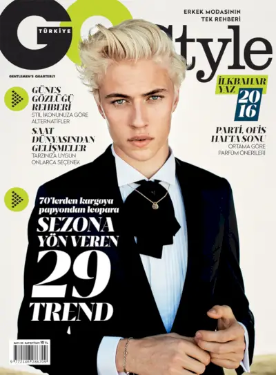 Lucky Blue Smith este un Torero pentru GQ Style Turkey Cover Shoot