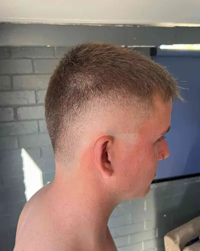 Burst Skin Fade and Buzz Cut on Guys