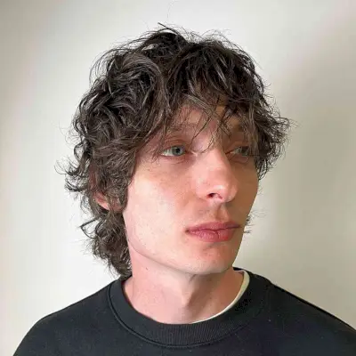 Textured Winged Mullet Surfer Hair on Guys