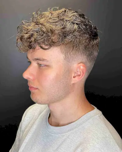 Gradual Fade with Curly Top for Men