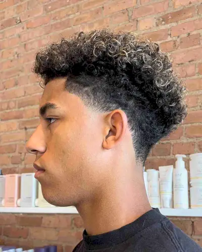 Tapered Cut and Highlighted Curls for Guys