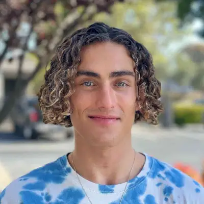 Jaw-Length Loose Curls for Men