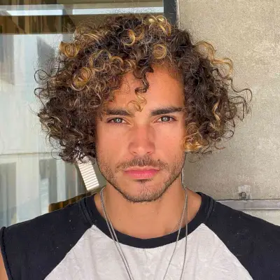 Stylish Long Messy Curls