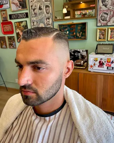 Picture of a short men