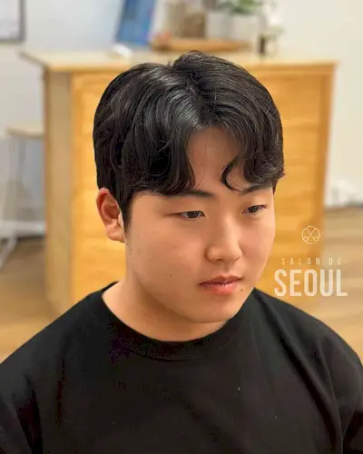 Soft Wavy Low-Maintenance Two Block for Men with Round Faces