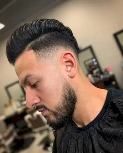 Undercut line up with side part