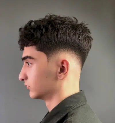 Wavy top with faded line up