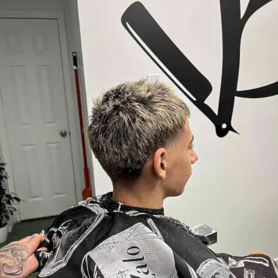 Frosted Blonde Accents on Guys