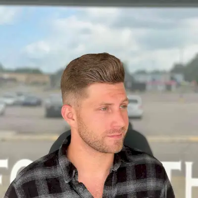 Impressive Wavy Brush Up Taper