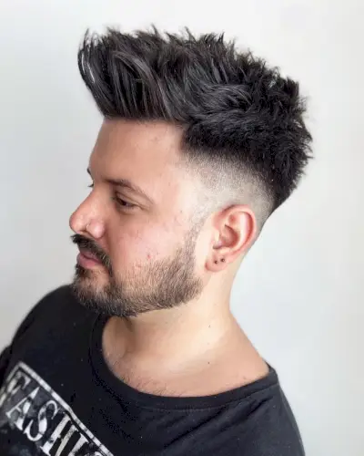 Finger-combed faux hawk