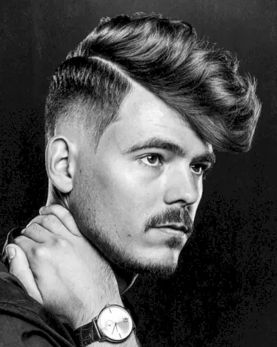 Disconnected Forward Facing Long Wavy Hair