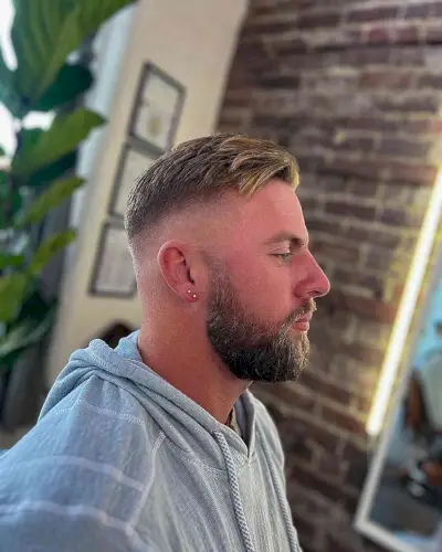 Finger-Combed Short Swept Hairstyle with Skin Faded Sides and Nape