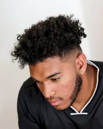 Line-Up and High Fade for Curly Hair