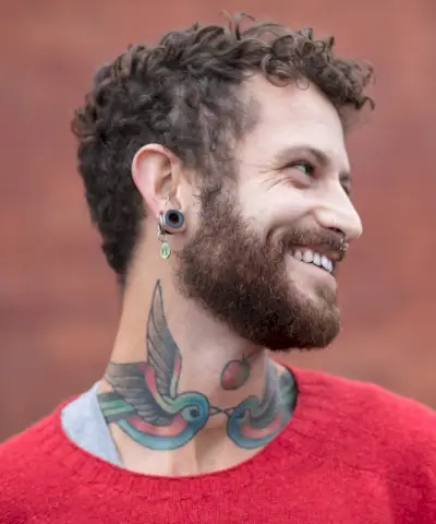 Antitragus auskarų vėrimas