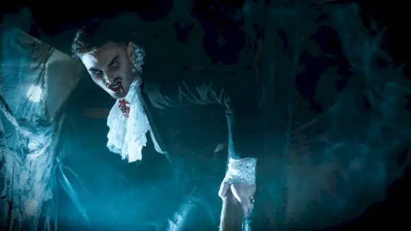 Helovinas Kontaktai Vampyras