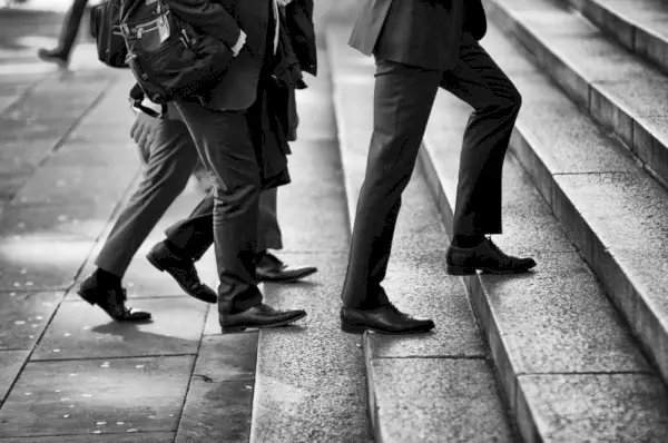 Typer kjolesko for menn: Populære stiler å ha på seg