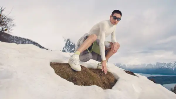 Guido Tristan rocks Bad Bunny x tenisky adidas Originals Last Forum.