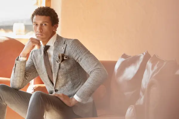 La marque italienne Luigi Bianchi propose une masterclass dans l'interaction experte de couleurs neutres et de textures phénoménales.