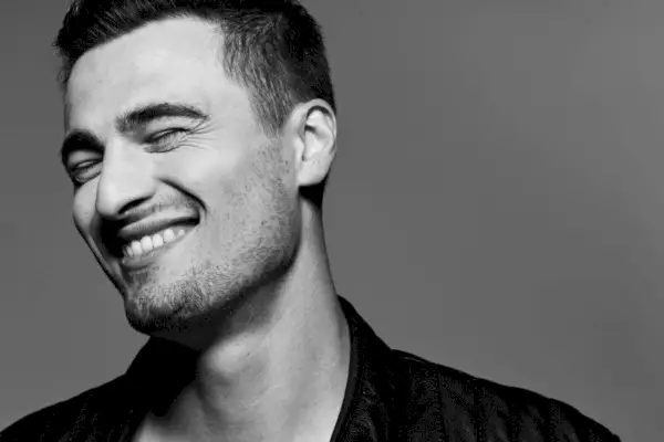 Modell Leende Närbild Foto