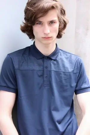 Louie Johnson Model 2015 Slike 002