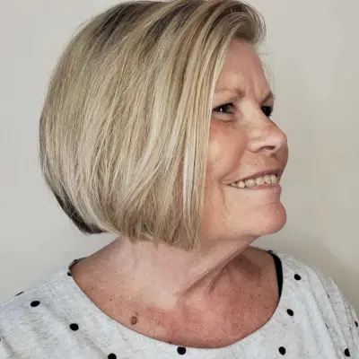 Chin-Length Layered Bob with Volume for a 50-Year-Old Lady