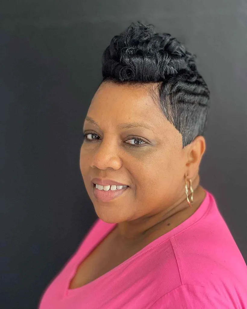 40세 이상 여성을 위한 픽시 컷' title=