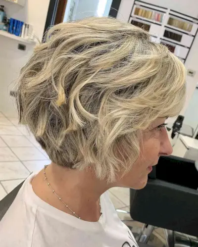 Graduated Wavy Bob for 50-Year-Olds with Fine Hair